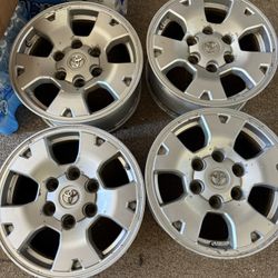 Toyota Tacoma 6 Lug 16x7in Wheels Plus Spare