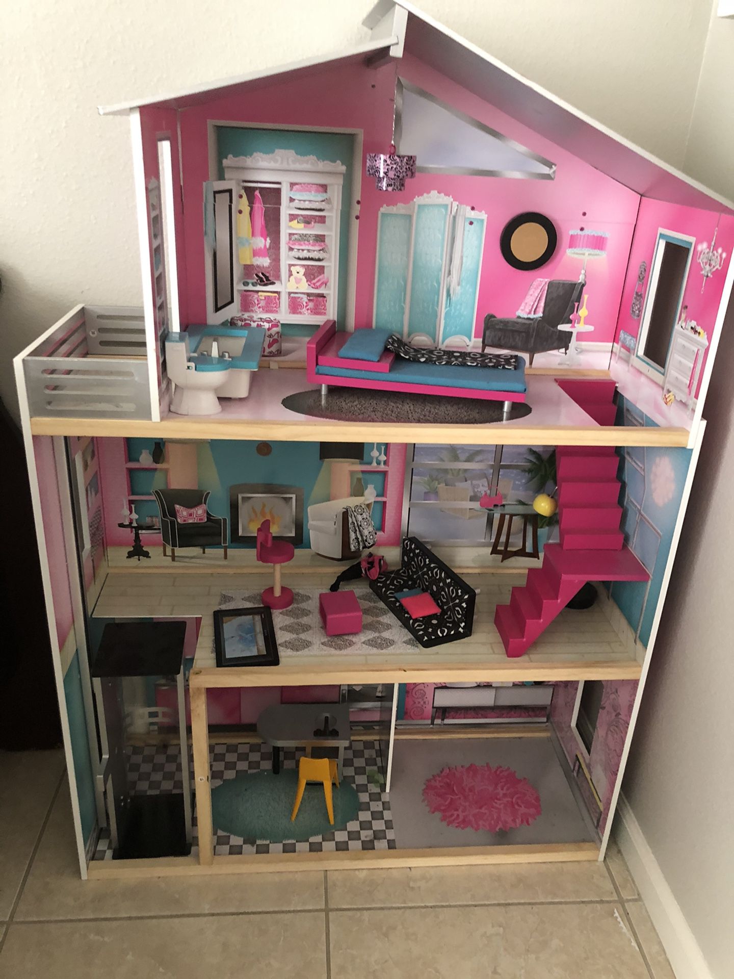 Modern Dollhouse