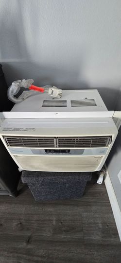 Frigidaire womdow air-conditioner