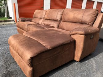 Havertys Recliner Sectional