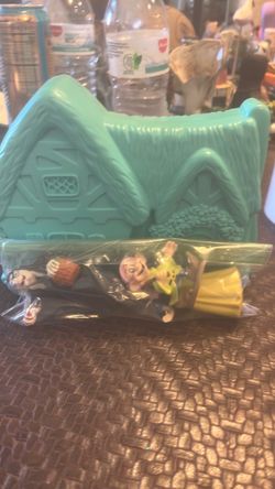 Vintage 90s MATTEL - Once Upon A Time “Snow White play set” W/witch & Dopey