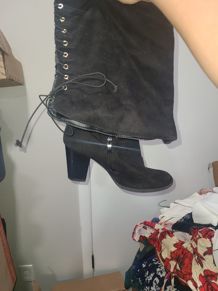 Knee Length High Heeled Boots 