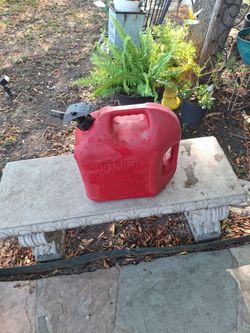 5 Gal Gas Can