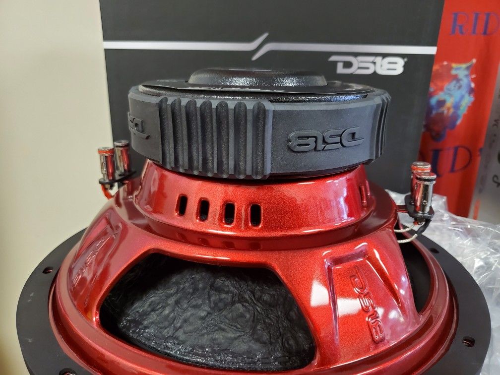 12INCH SINGLE SUBWOOFER BY DS18 NEW DESIGN 900WTTS MAX 450RMS
