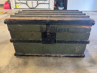 WOOD STEAMER TRUNK