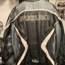 Black and gray leather professional, motorcycle jacket men’s size 52