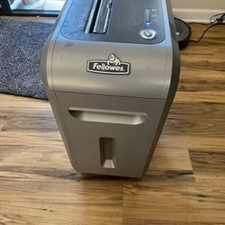 Fellows Shredder S8-98ci 