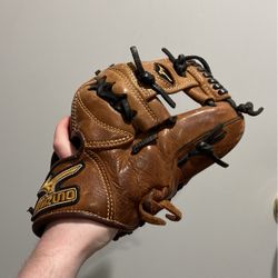 Mizuno Baseball Glove 