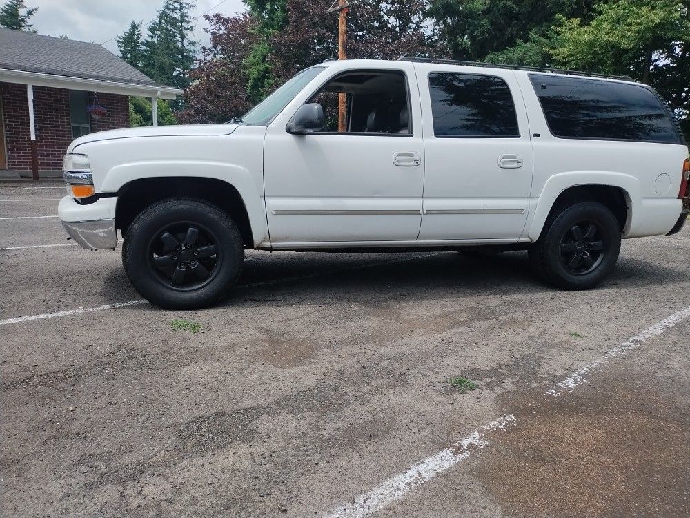2003 Chevy Suburban 4X4