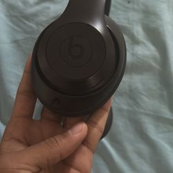 Studio Pro Beats Noise Cancellation 