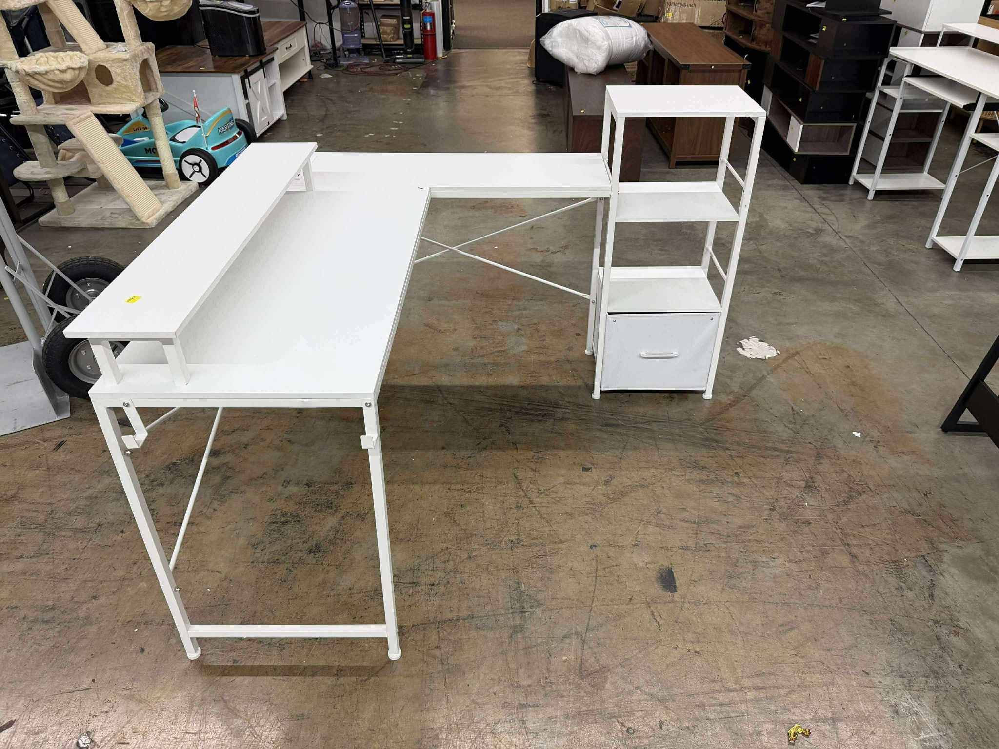 51 Inch L Shaped Corner Gaming Desk(some damage)