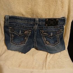 MISS ME DAISY SHORTS SIZE 29
