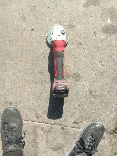 Milwaukee Cut-off Grinder 