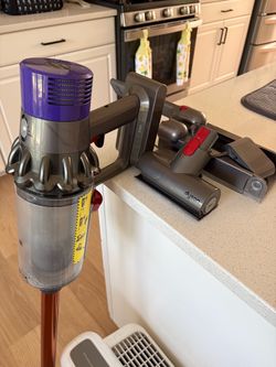 DYSON CYCLONE V10 ABSOLUTE-B