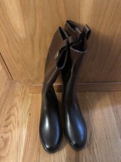 Women Banana Republic Rain Boot size 9M