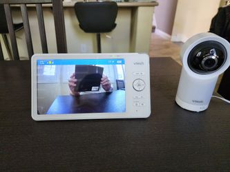 VTech Video Baby Monitor - Pick Up Near Desert Inn And Buffalo
