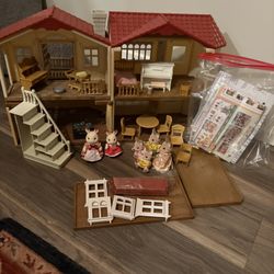 Calico Critters Red Roof Country Home Gift Set with accessories