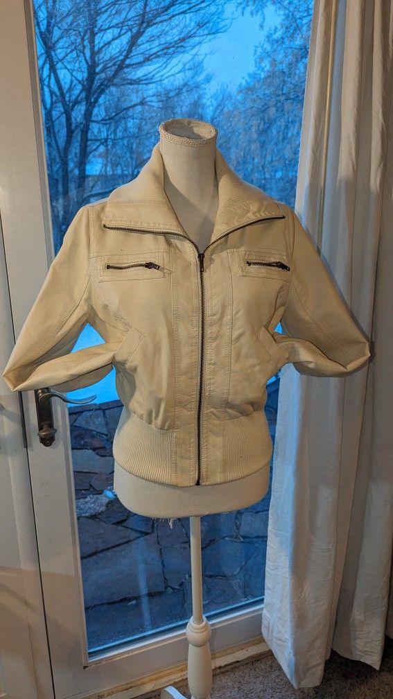 Juniors size M faux leather cream jacket by Papaya.
