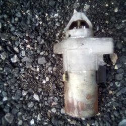 Starter For a 2002 To2006 Honda CRV.   Work Fine I bought This  Starter In My What Good $25