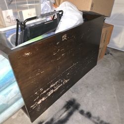 Table Set w/ 5 Chairs