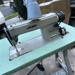 Juki Sewing Machine 