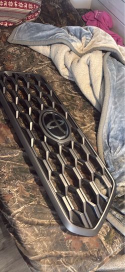 Toyota Tacoma Grille