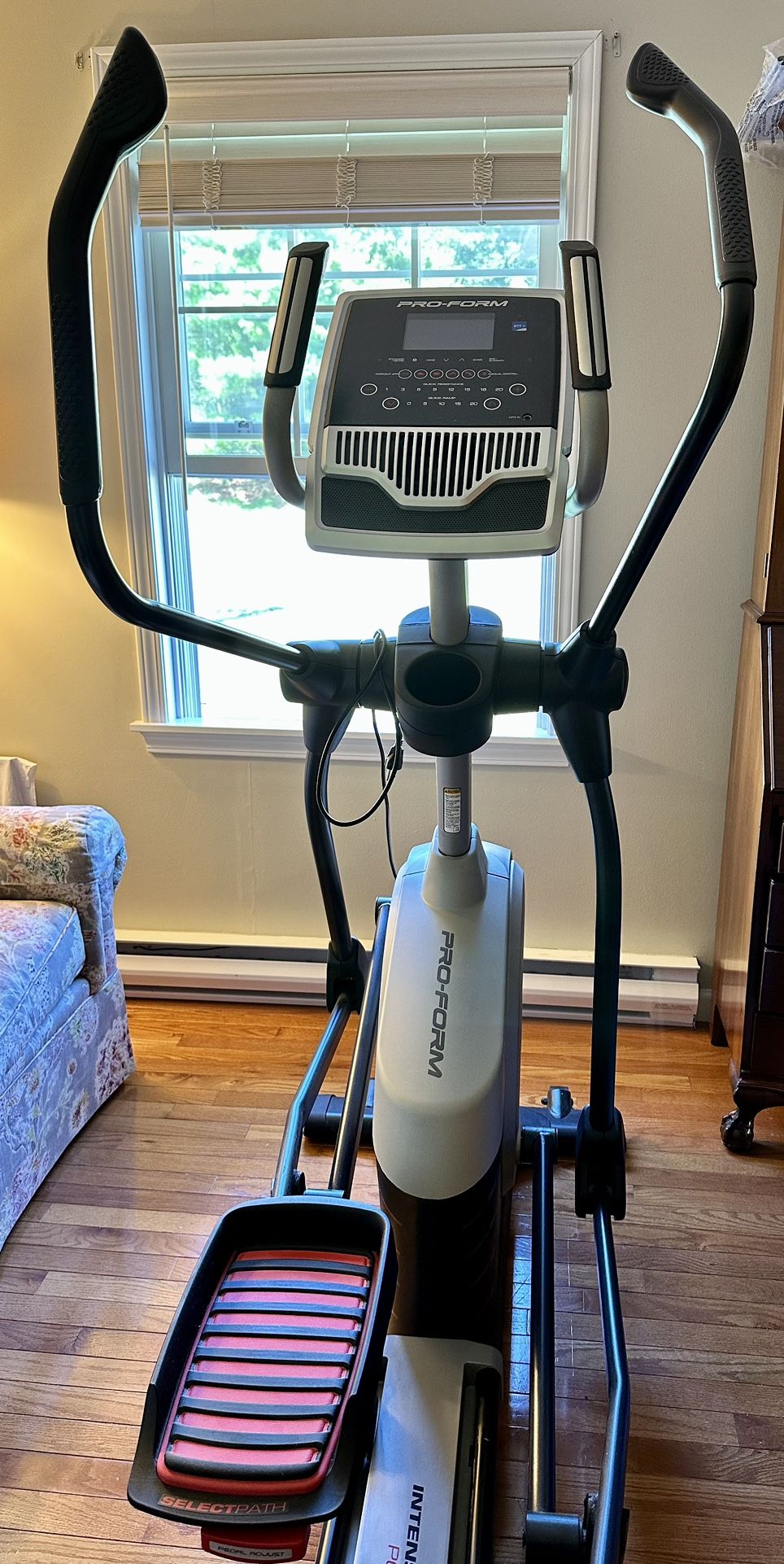 Pro-Form Endurance 720E Elliptical with iFit