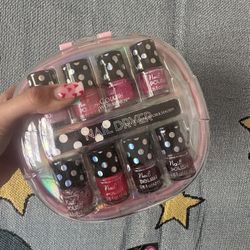 Nail Dryer And Polish Kit
