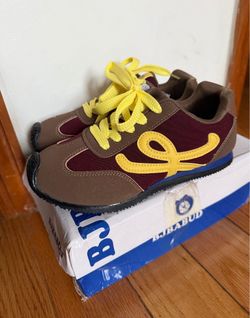Kids Shoes Size 2.5