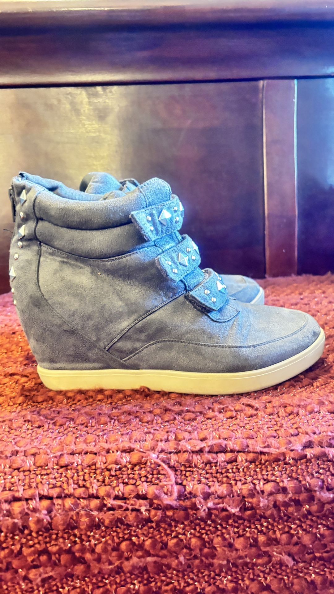 Women’s wedge shoes, size 8