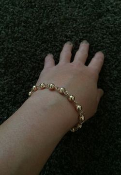 Gold plated bracelet 7” made from Thailand