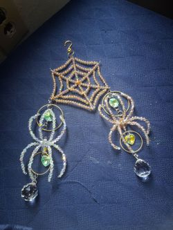 Double spider suncatcher