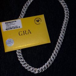 GRA Certified VVS Moissanite Cuban Link