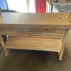 Wood Working Table With Vice 