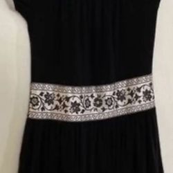 #222 Girls Size 10 Dress Can Be Dressed Up Or Down. Bubble Bottom