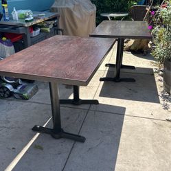 Restaurant-Style Dining Tables