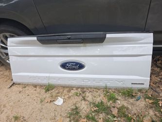 2017-2020 ford f250 tail gate used