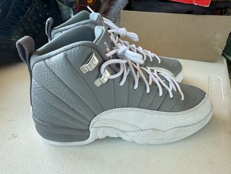 Nike Air Jordan 12 Retro "Stealth" size 5.5 Youth