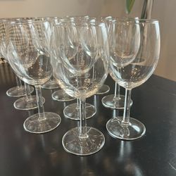 11 Wine Glasses