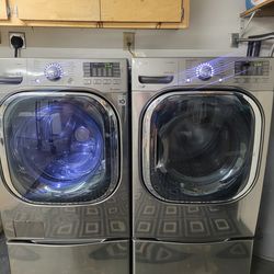 Lg Mega Capacity Washer And Dryer (Delivery Available)
