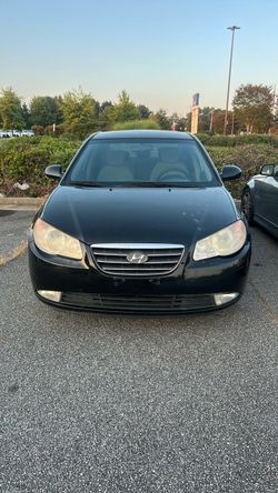 2007 Hyundai Elantra , 5 speed manual transmission, COLD AC
