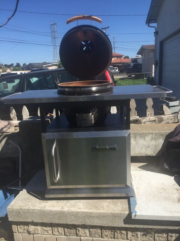Snap on smoker grill (original price $1200.00)