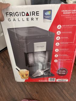 Frigidaire Gallery Nugget Ice Maker, 44 lbs, Countertop in Black