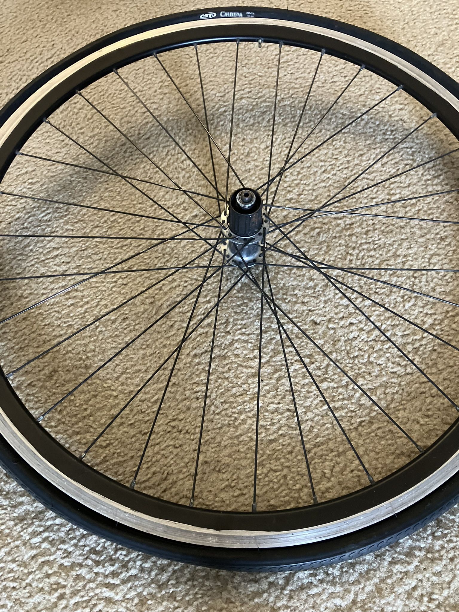 700c Aluminumc Wheel w/ Shimano Ultegra Cassette