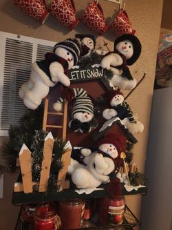 Christmas Decor Wood House With Plush Snowman 2 Ft Tall, 18in Wide