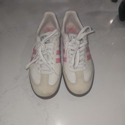 Lucid Pink Mens Size 9 Sambas 