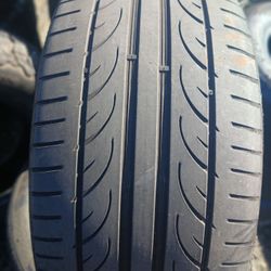 255/35ZR19 Hankook Tire (1)