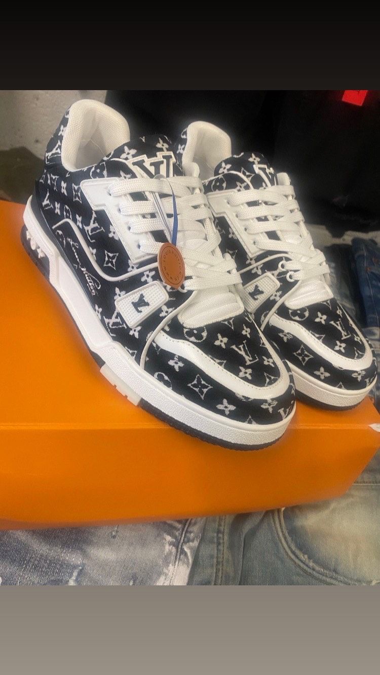 Louis Vuitton Sneakers
