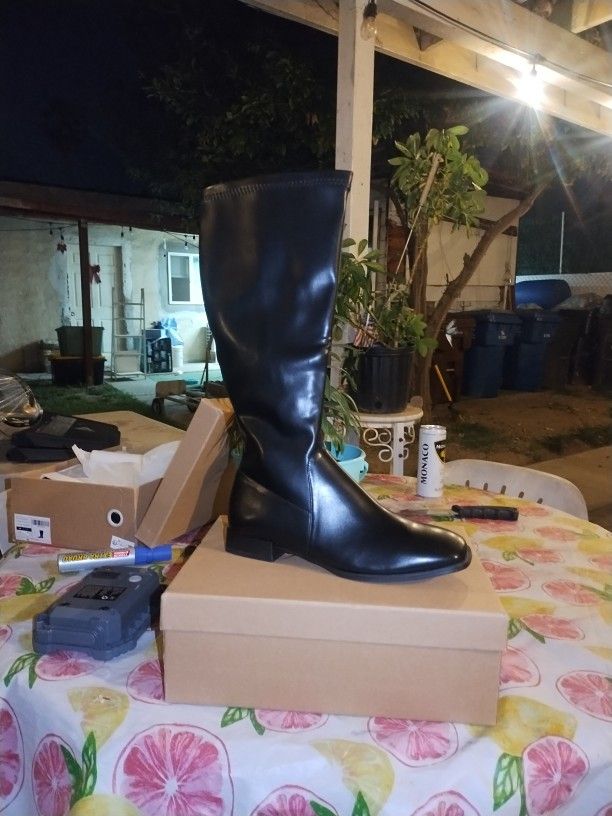 Black Boot