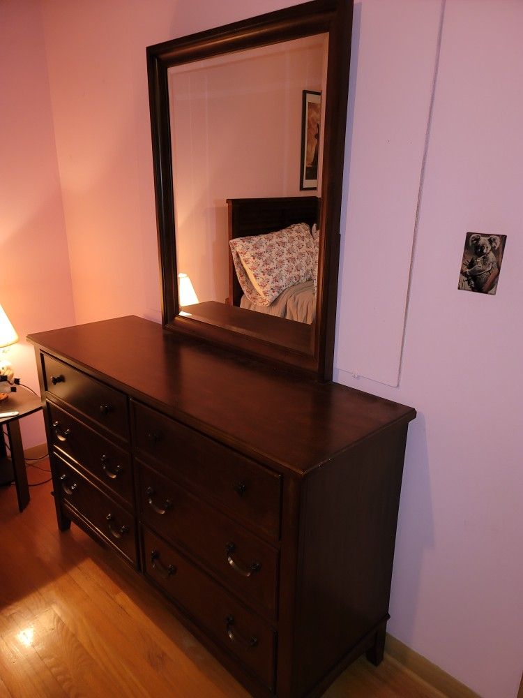 Large Dresser - Perfect Condition